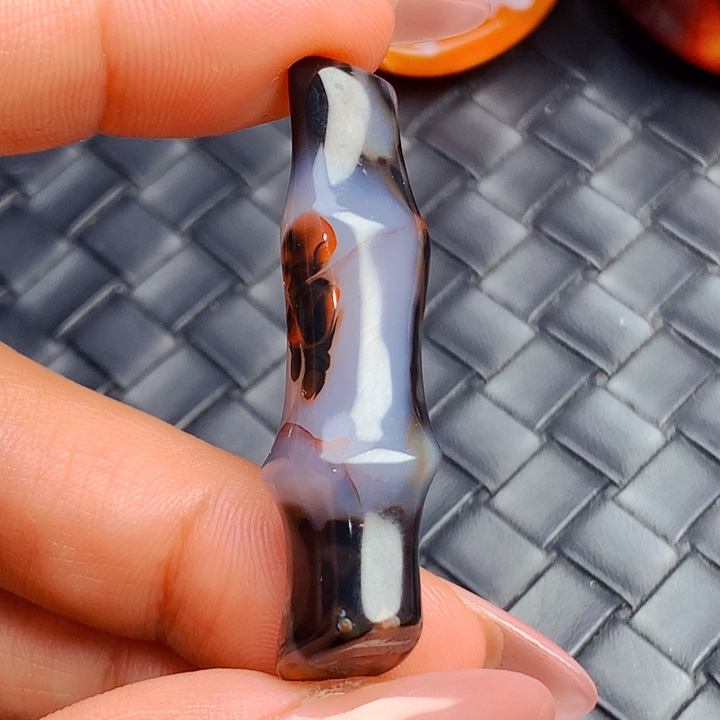 玛瑙/玉髓颈饰未镶嵌大**头