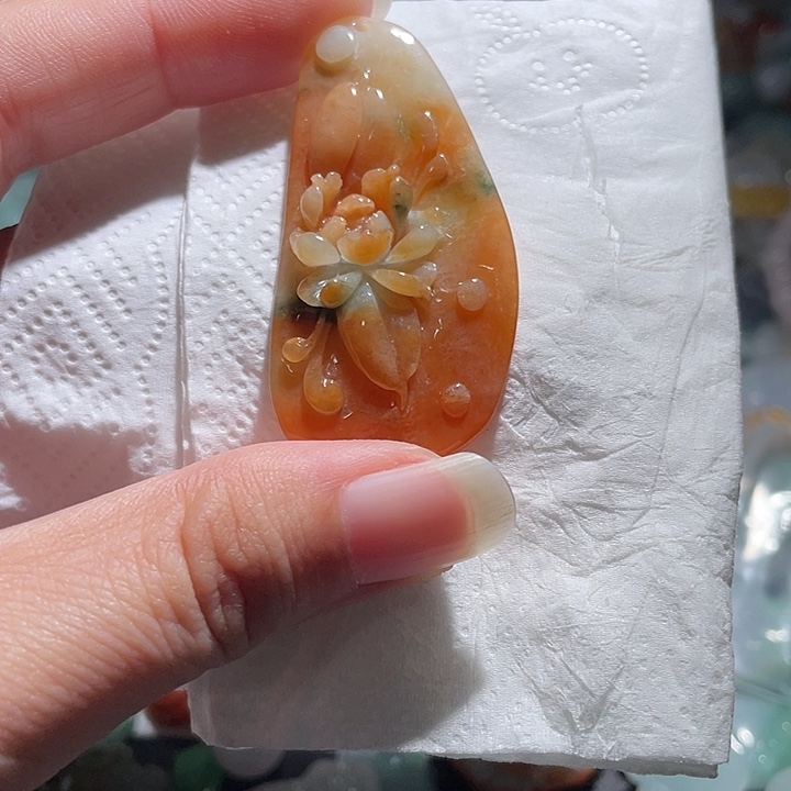 颈饰未镶嵌翡翠天