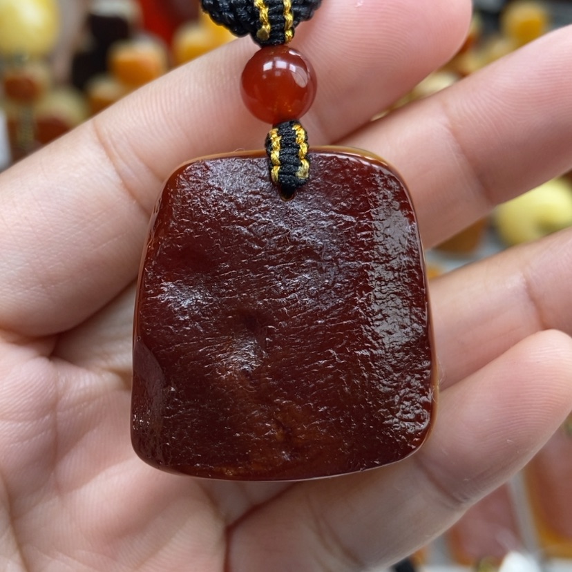 【闪购商品】琥珀颈饰未镶嵌