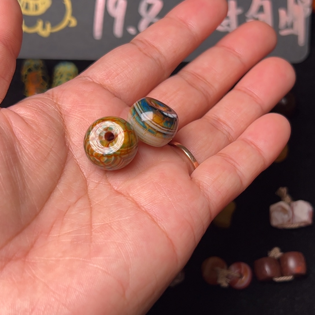 阿***飞玛瑙/玉髓未镶嵌配饰