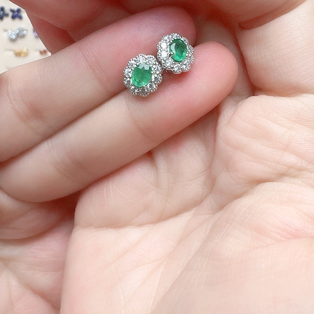 祖母绿耳饰银S925镶嵌