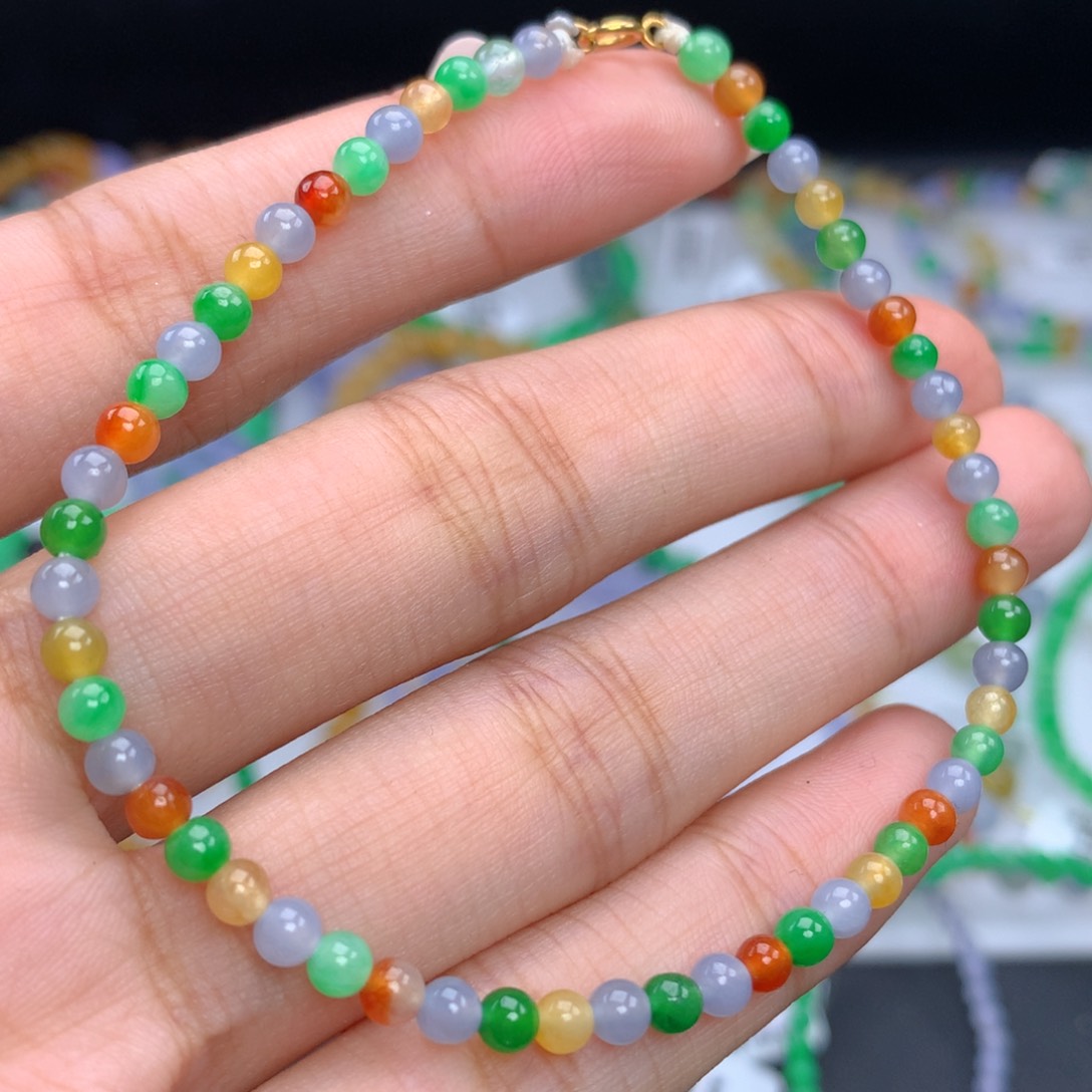 翡翠手链未镶嵌卡