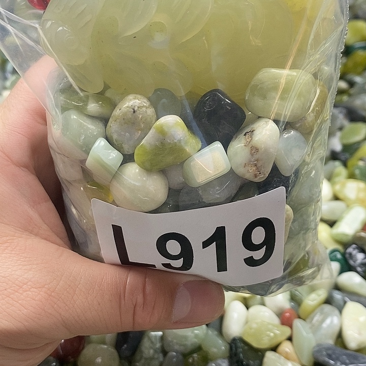 岫玉鱼缸石未镶嵌