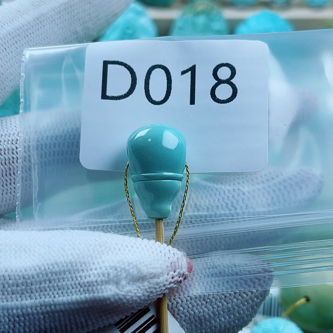 L***G绿松石未镶嵌珠宝奇石