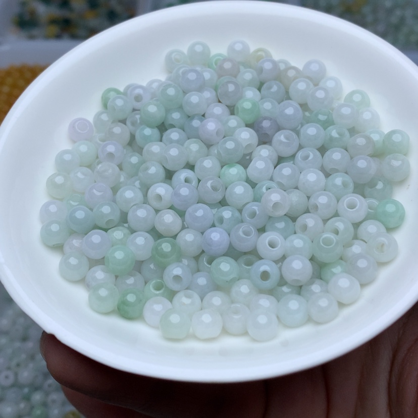 【闪购商品】翡翠手链未镶嵌卡6冰绿白大孔珠100颗