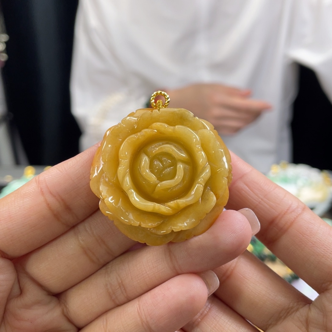 翡翠颈饰未镶嵌代编织