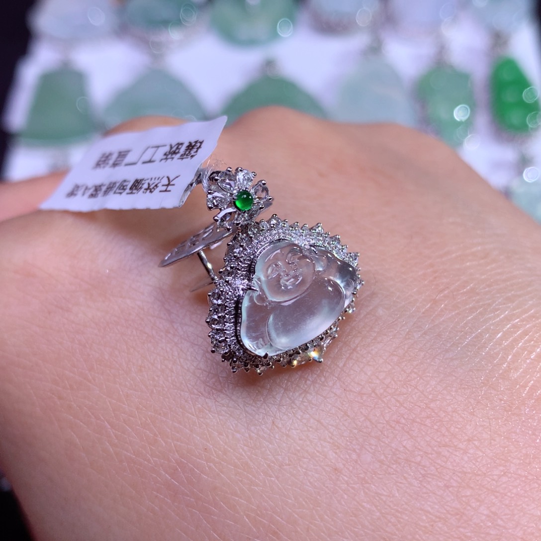 翡翠颈饰18K金镶嵌高冰玻小佛公豪镶吊坠