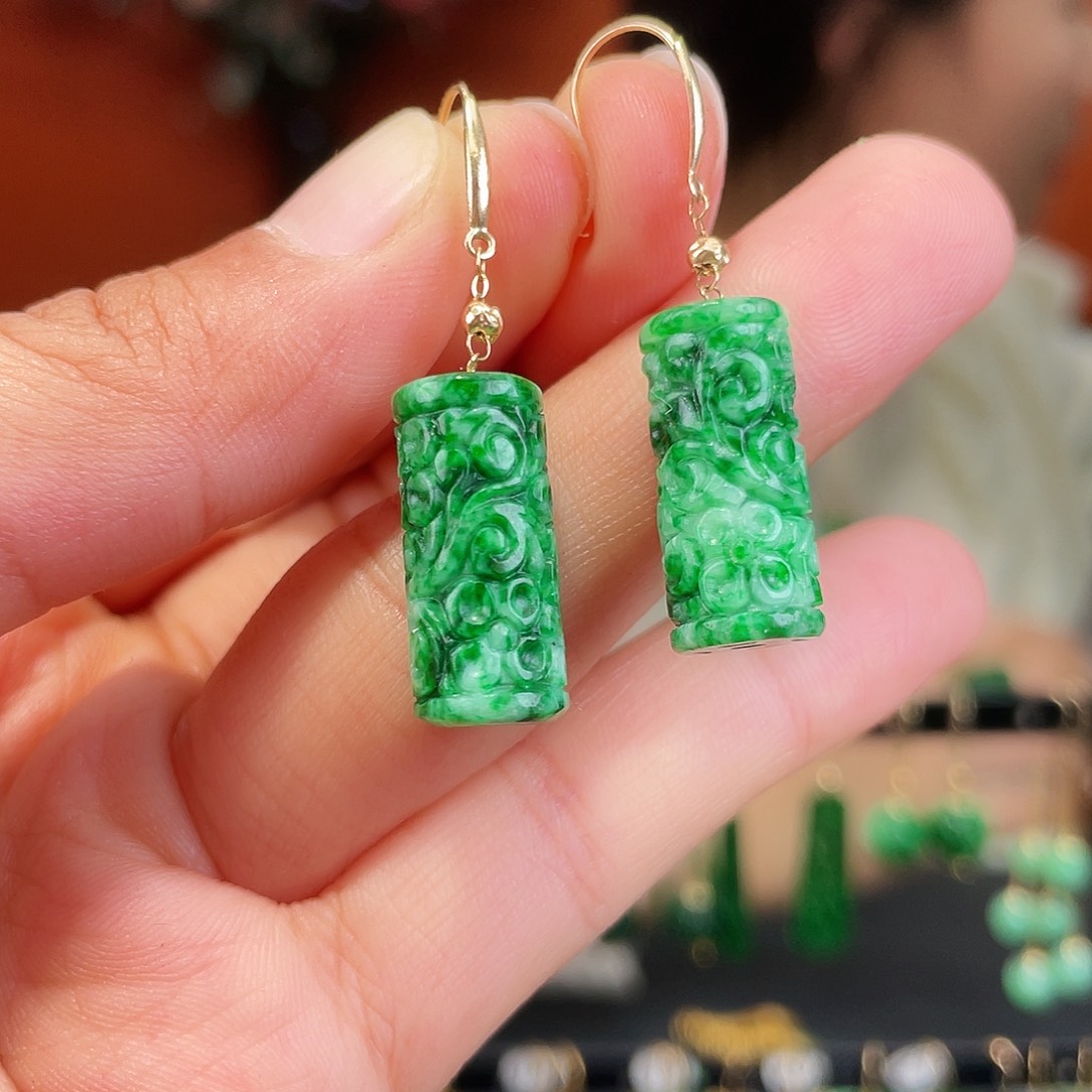 翡翠18K金镶嵌耳饰