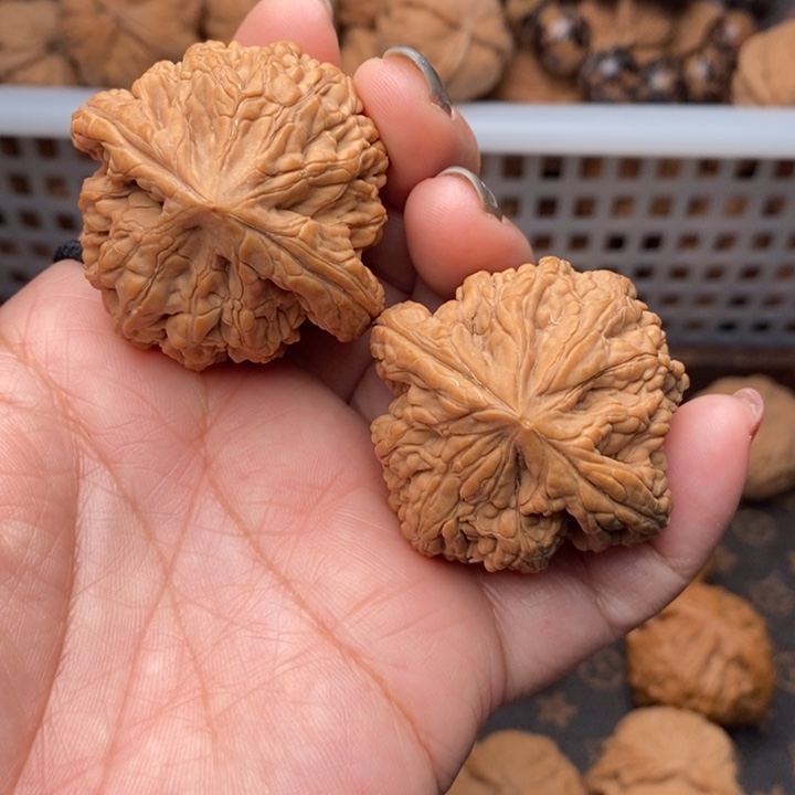 把件文玩核桃虎头王45尺核桃