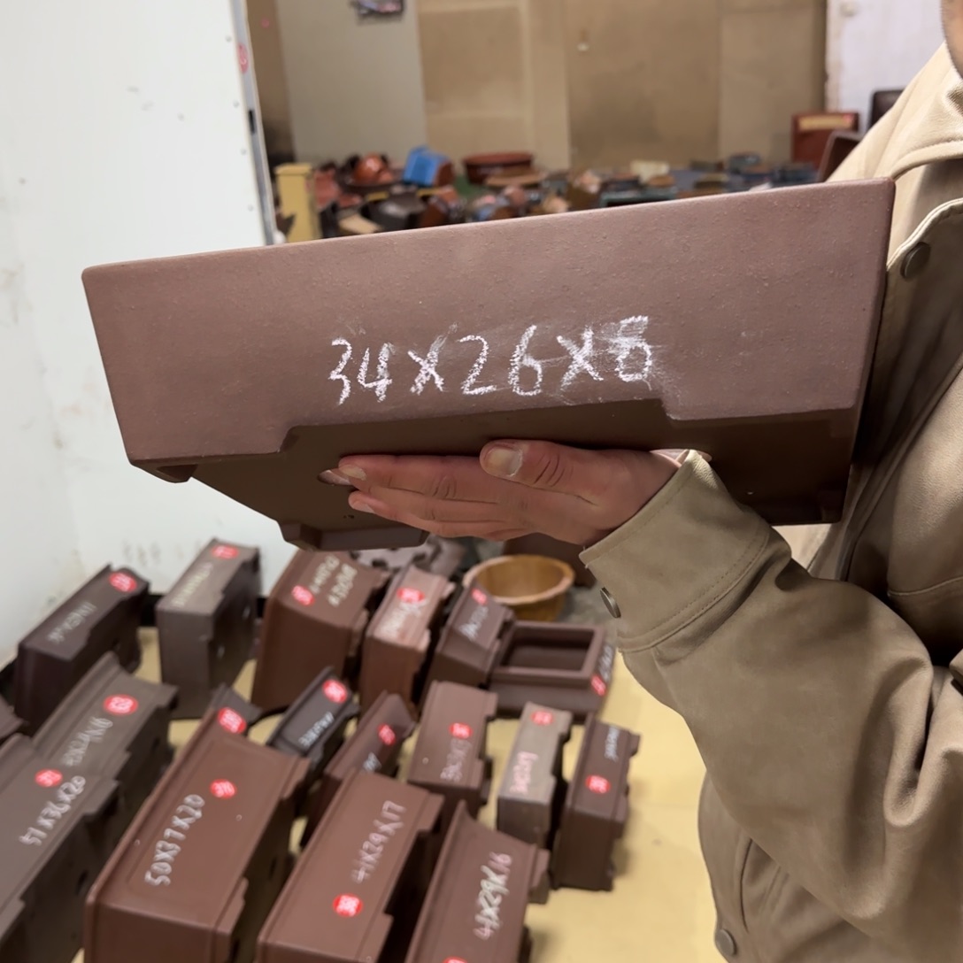 紫砂花盆呜呜呜呜