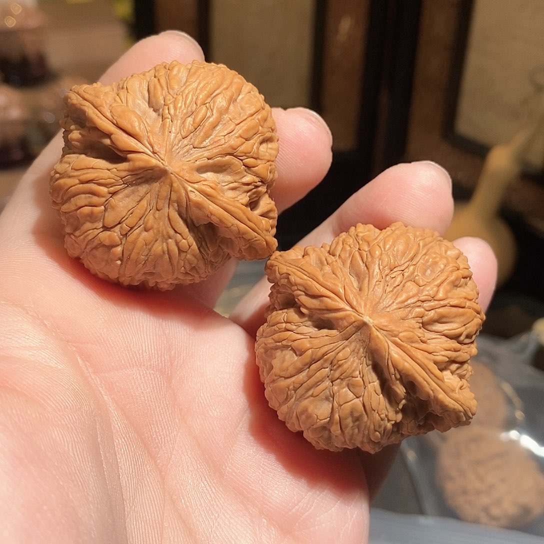 文玩核桃把件46绣球全品
