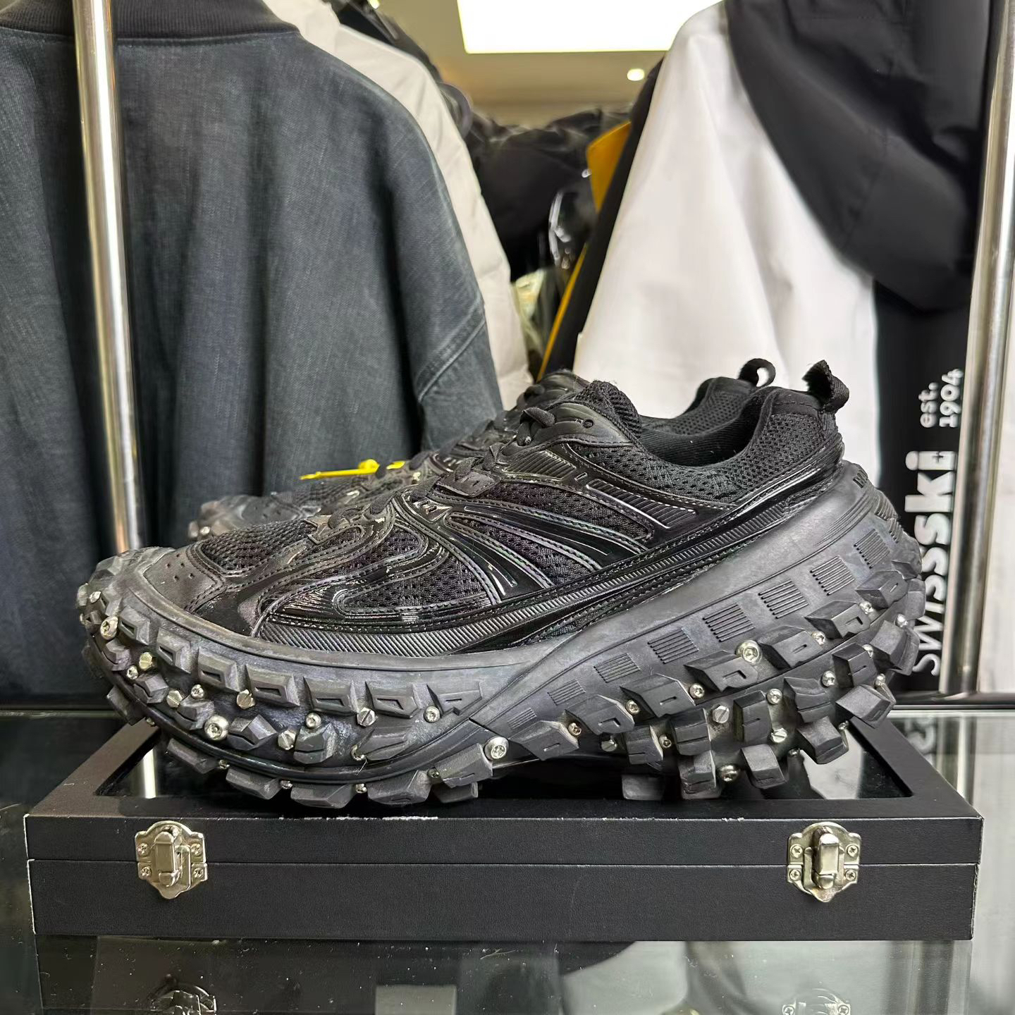 99新 Balenciaga/巴黎世家 44码/厚底/时尚/黑铆钉轮胎鞋