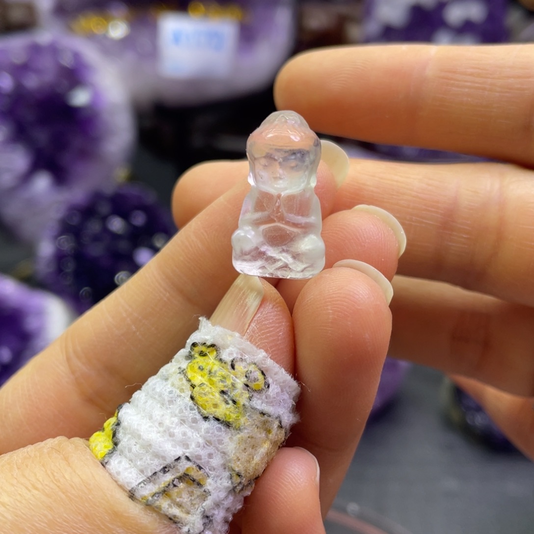 紫晶未镶嵌大型摆件（非配饰）