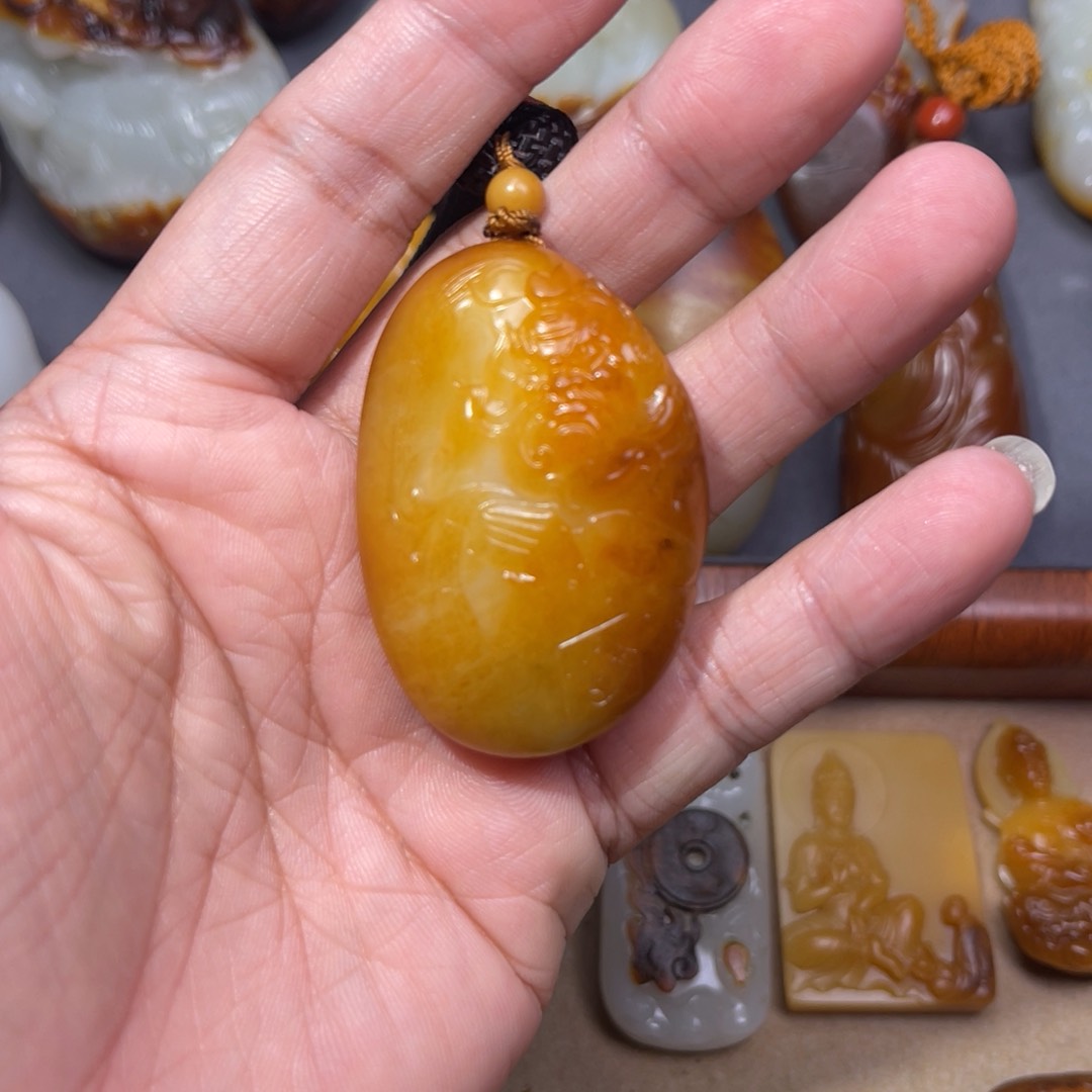 和田玉挂件未镶嵌快****砖