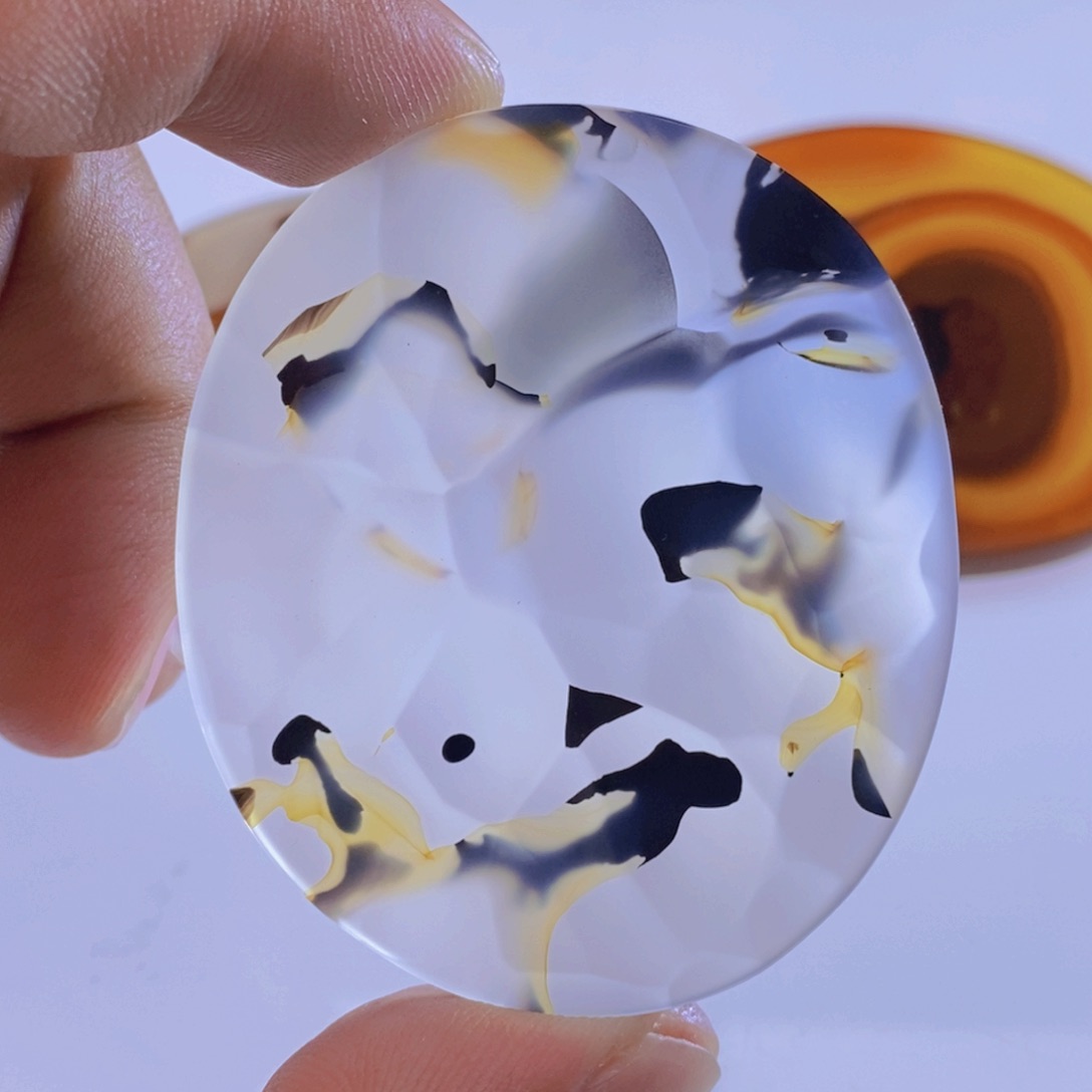 玛瑙/玉髓颈饰未镶嵌