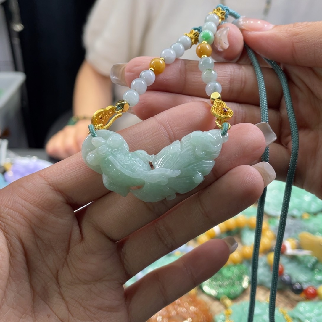 翡翠未镶嵌颈饰代编织