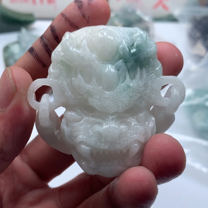 翡翠未镶嵌颈饰保真天然a货翡翠