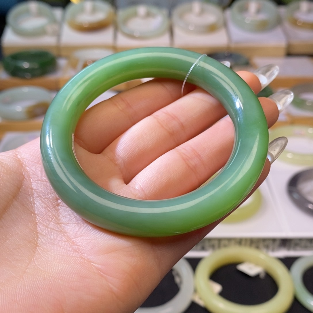 和田玉手镯未镶嵌5354