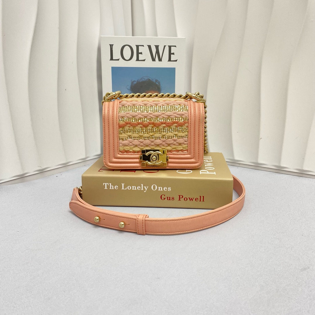 95新  Chanel/香奈儿17开 迷你粉色leboy单肩女包14113022