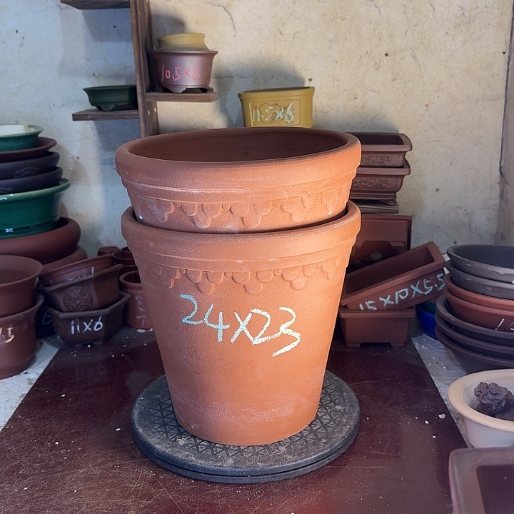 紫砂花盆，手工制作