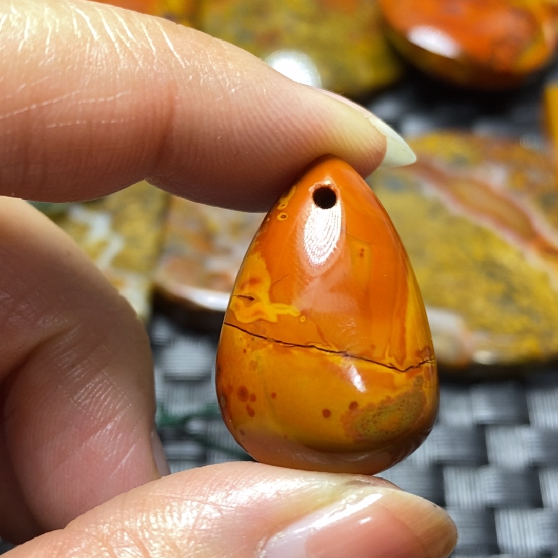 玛瑙/玉髓挂坠未镶嵌