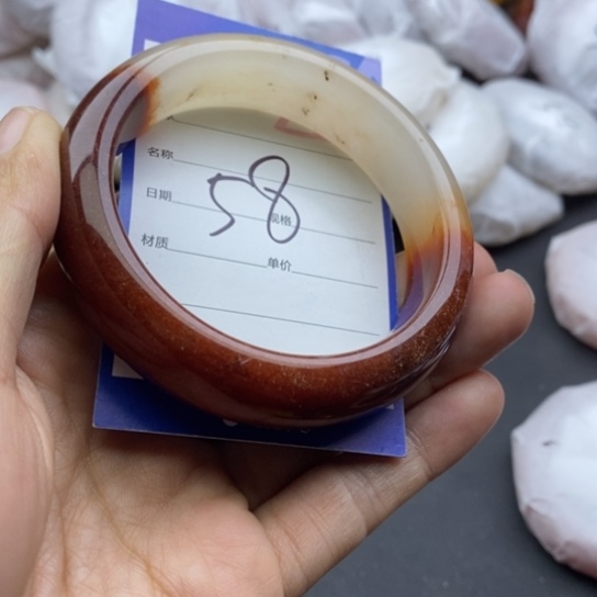 石英质玉未镶嵌手镯