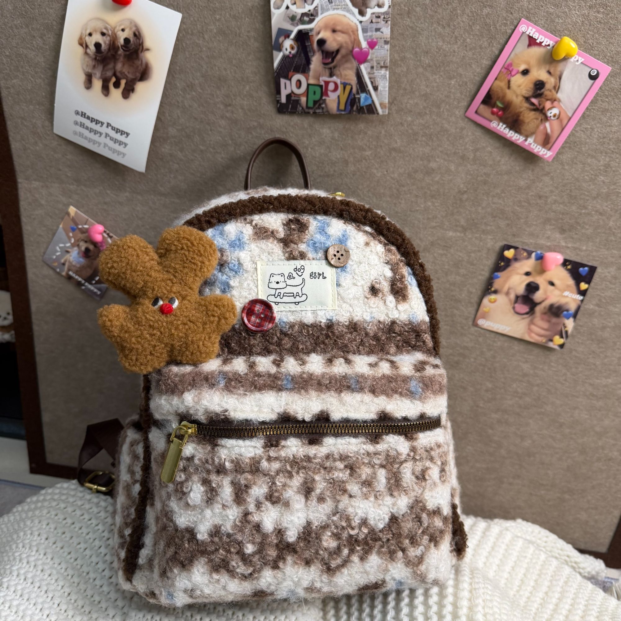 2025冬季新款费尔岛可爱毛茸茸百搭设计感小众大容量毛呢双肩包