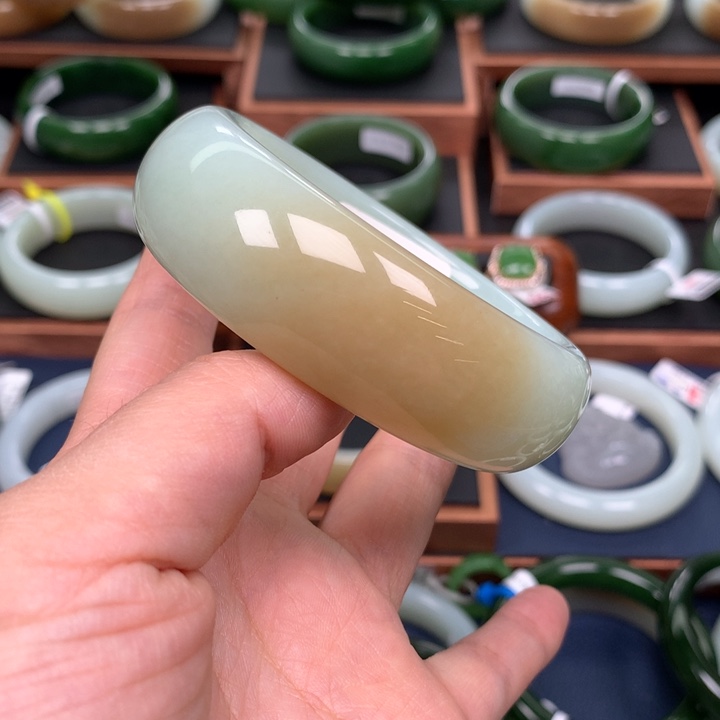 和田玉手镯59圈口未镶嵌