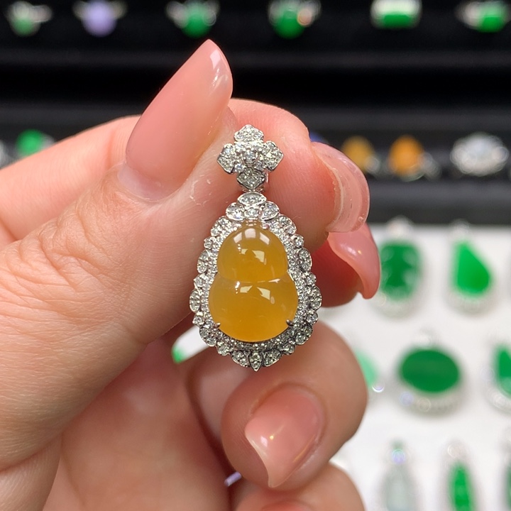 翡翠吊坠(不含链)18K金镶嵌