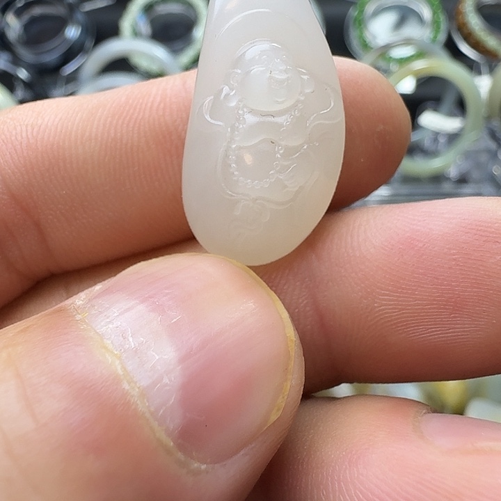 繁***沫和田玉（白玉）未镶嵌颈饰