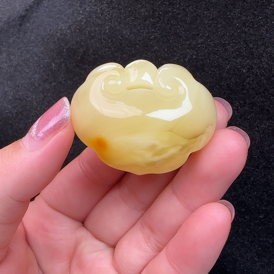 蜜蜡未镶嵌珠宝奇石