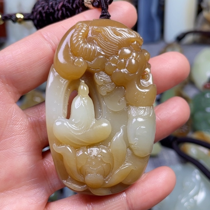 和田玉未镶嵌挂件