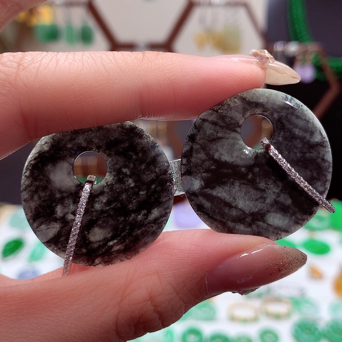 翡翠耳饰银S925镶嵌L****?天然翡翠