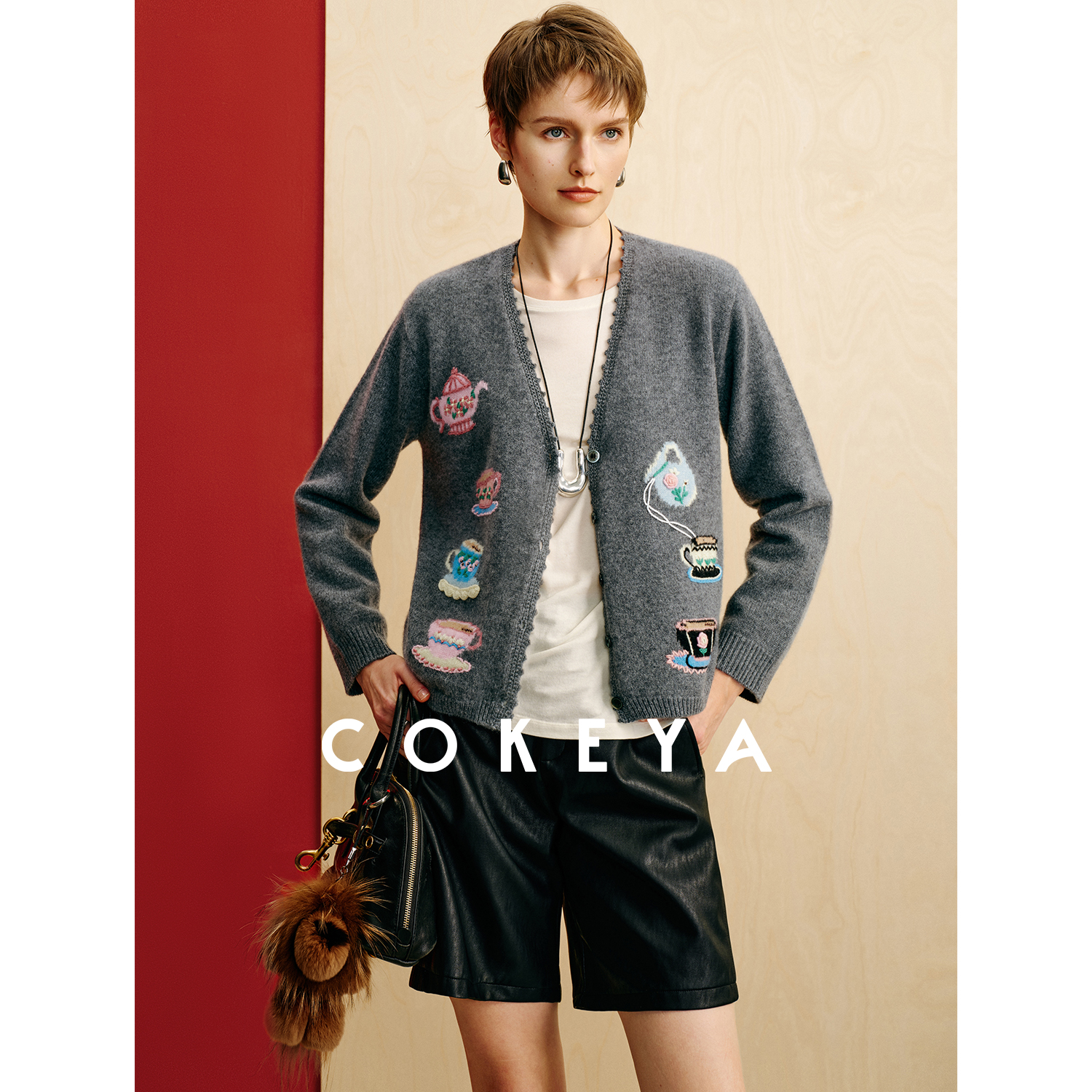 COKEYA/丽兹下午茶~重磅加厚山羊绒卡通趣味刺绣V领针织开