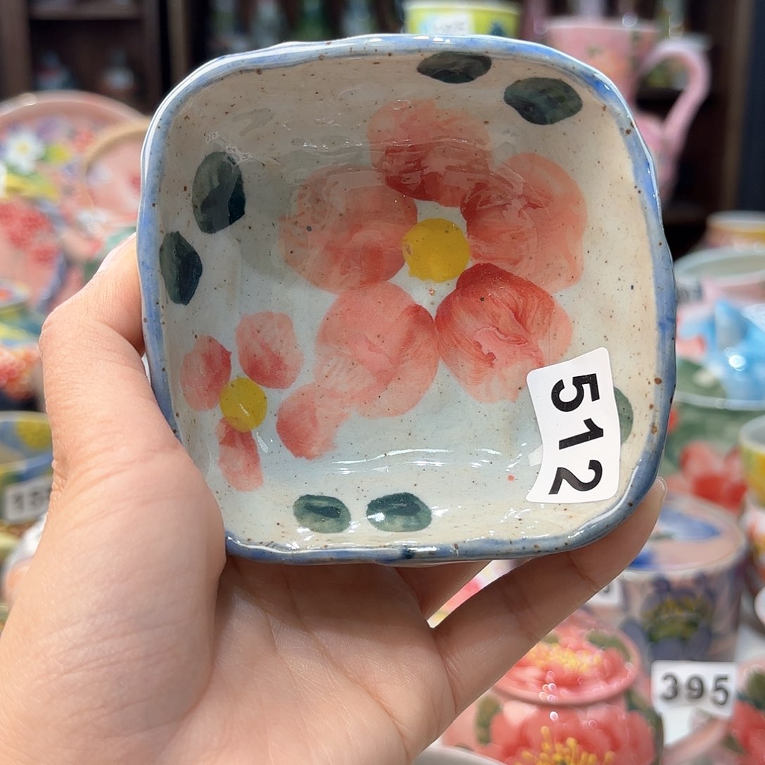 瓷片兔兔好e l l lv tu tu t