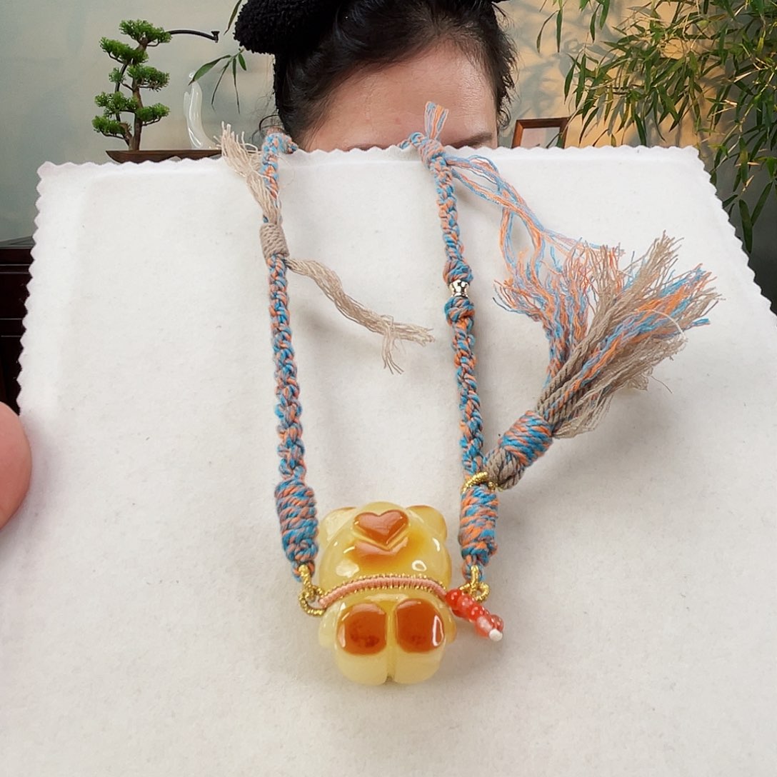 蜜蜡颈饰未镶嵌蜜蜡