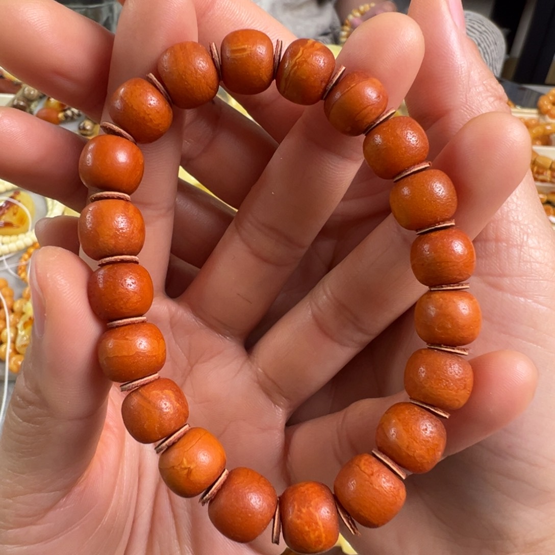 蜜蜡裸石未镶嵌蜜蜡