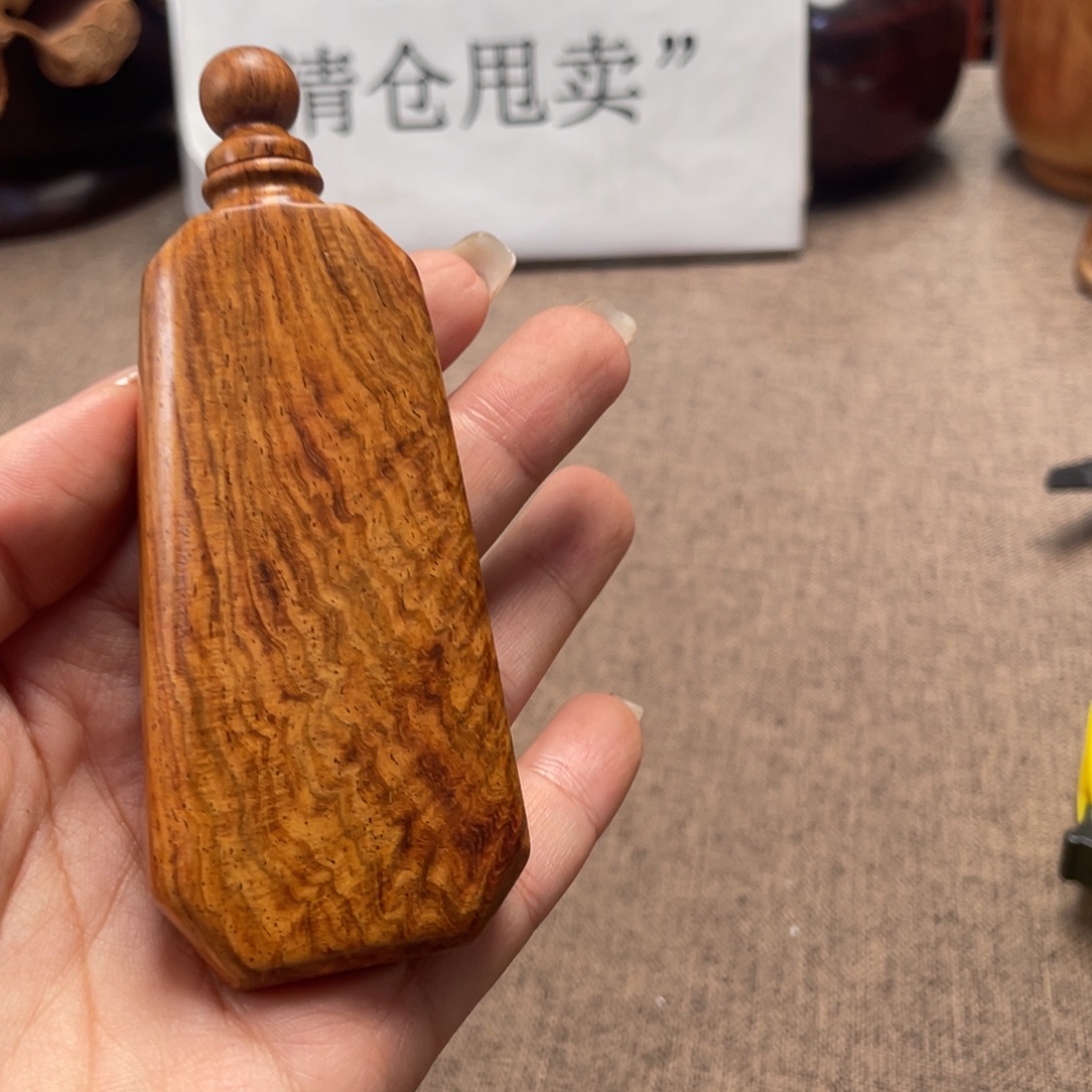 黄花梨/降香黄檀鼻烟壶