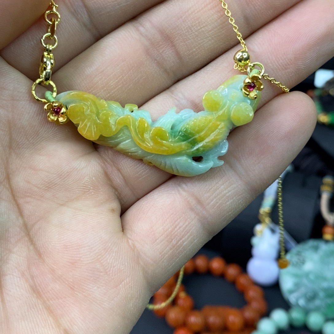 颈饰未镶嵌翡翠吊坠