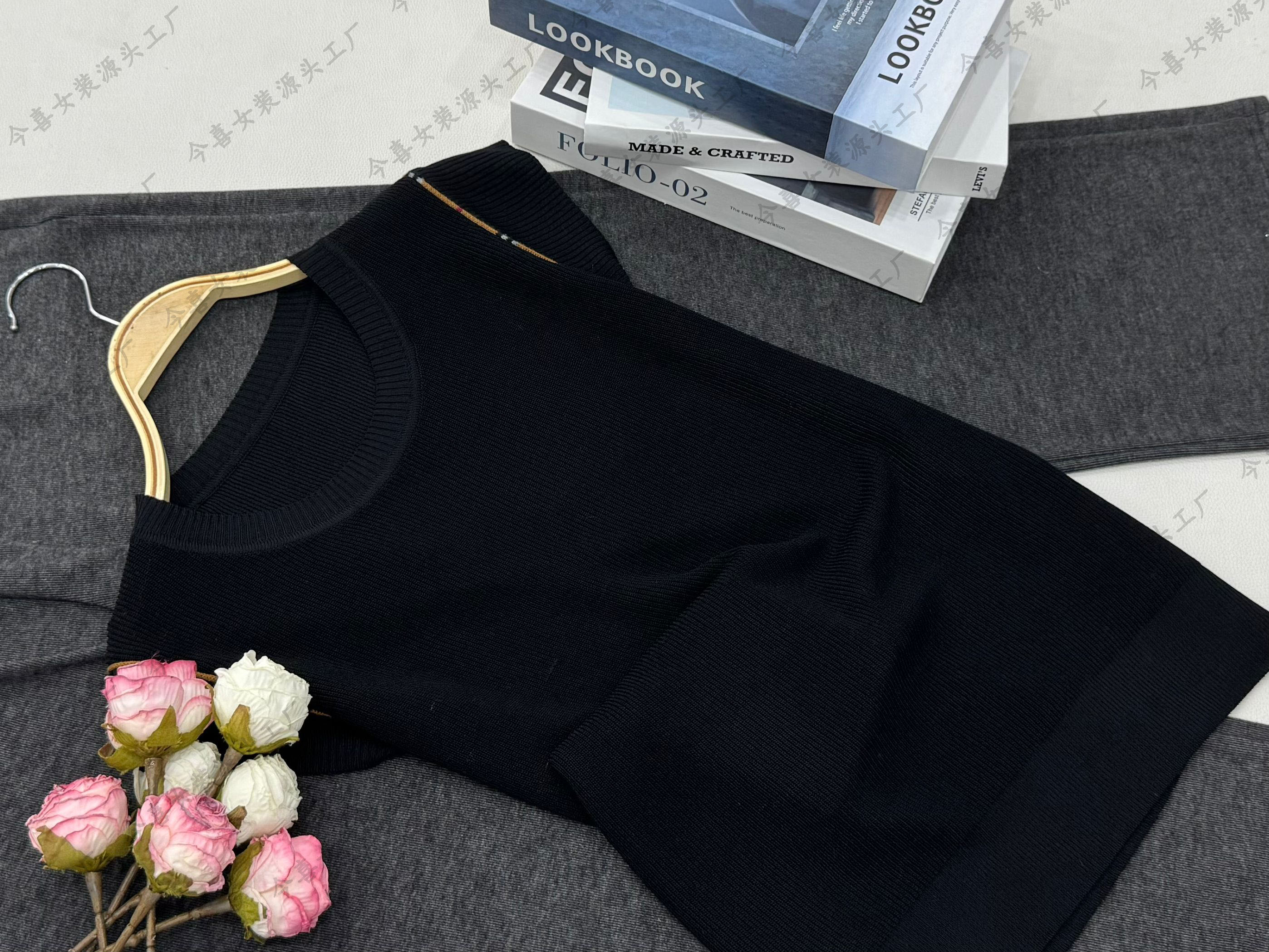 【黑色圆领套头】夏季时尚透气舒适百搭上衣QC3538