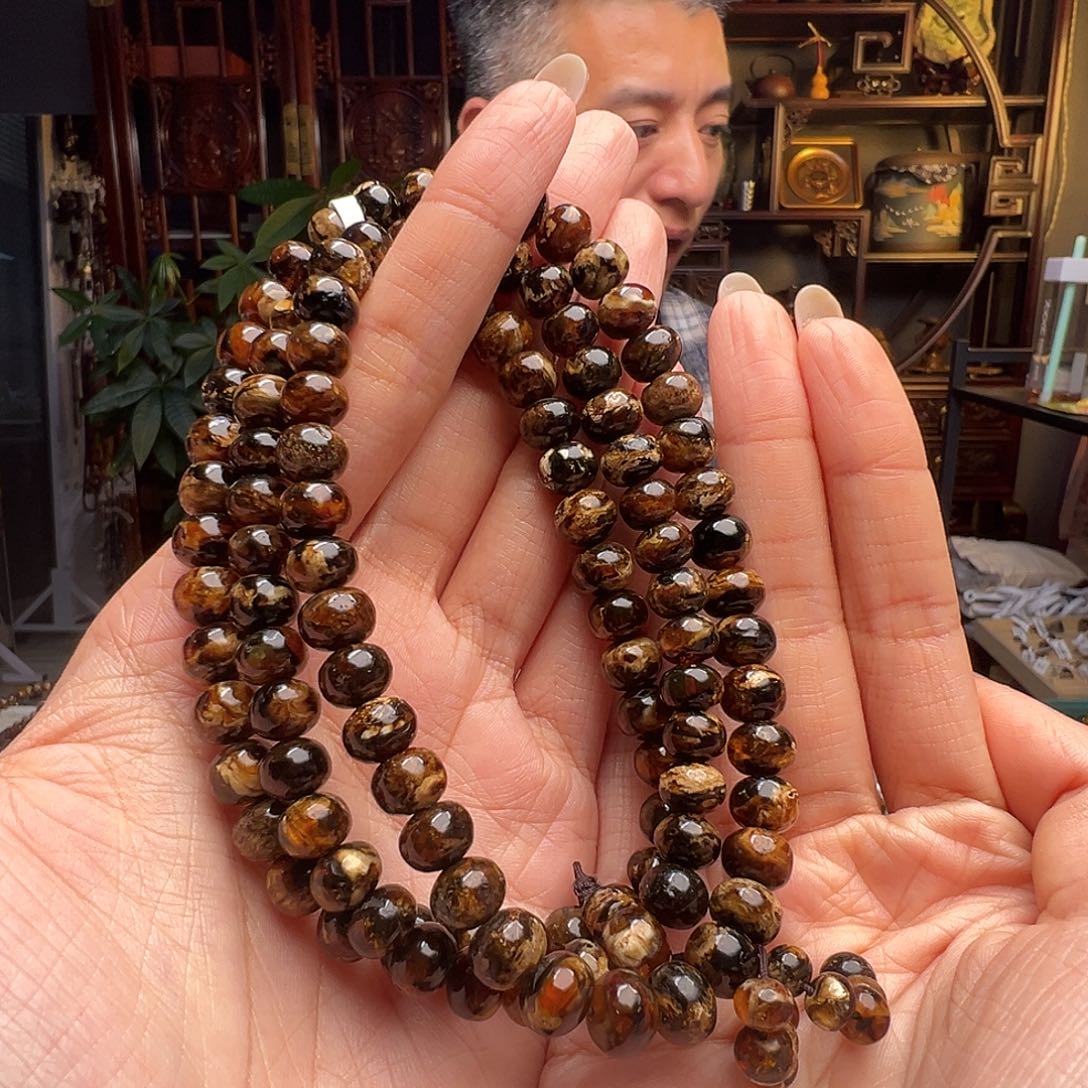 琥珀未镶嵌裸石抚顺琥珀20220-8八