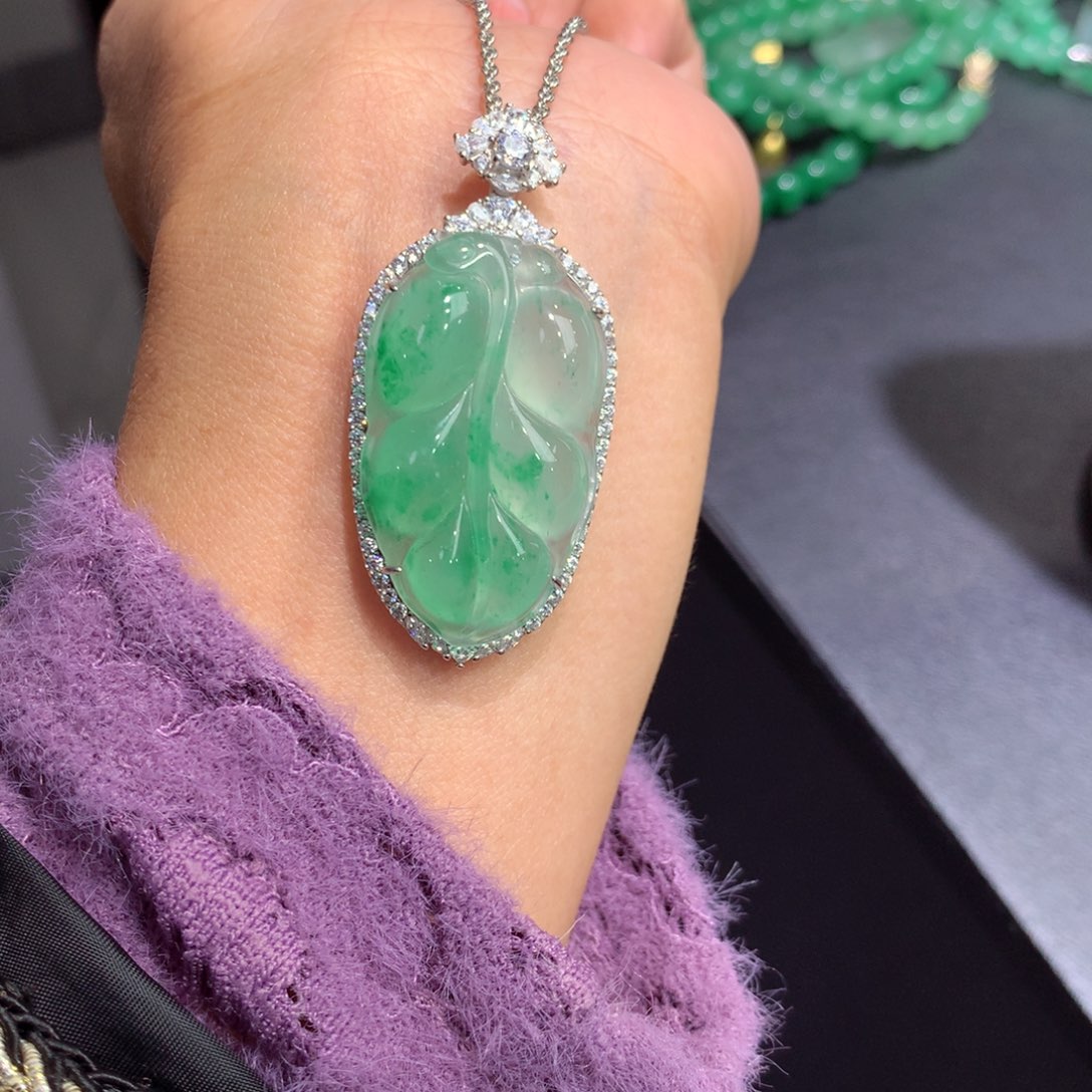 颈饰银S925镶嵌石英质玉