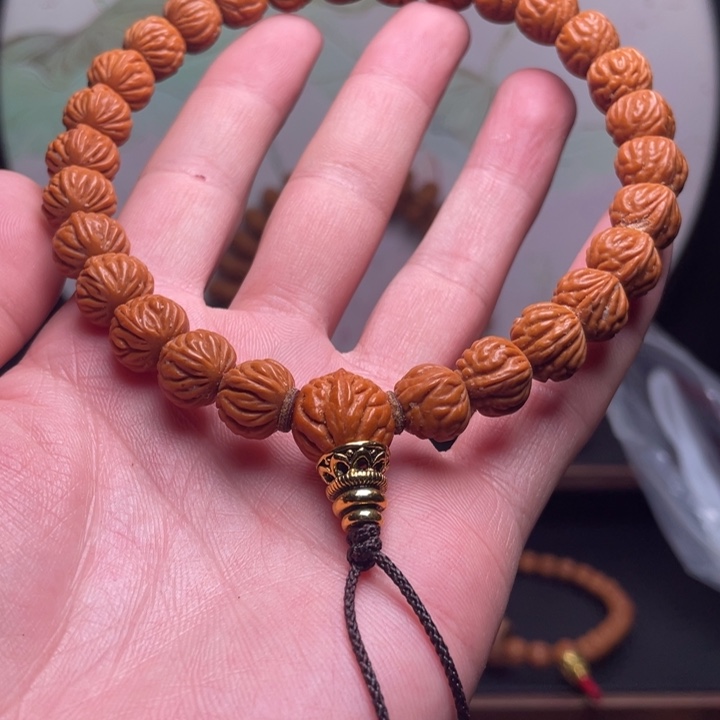 桃核手串12金蟾手持