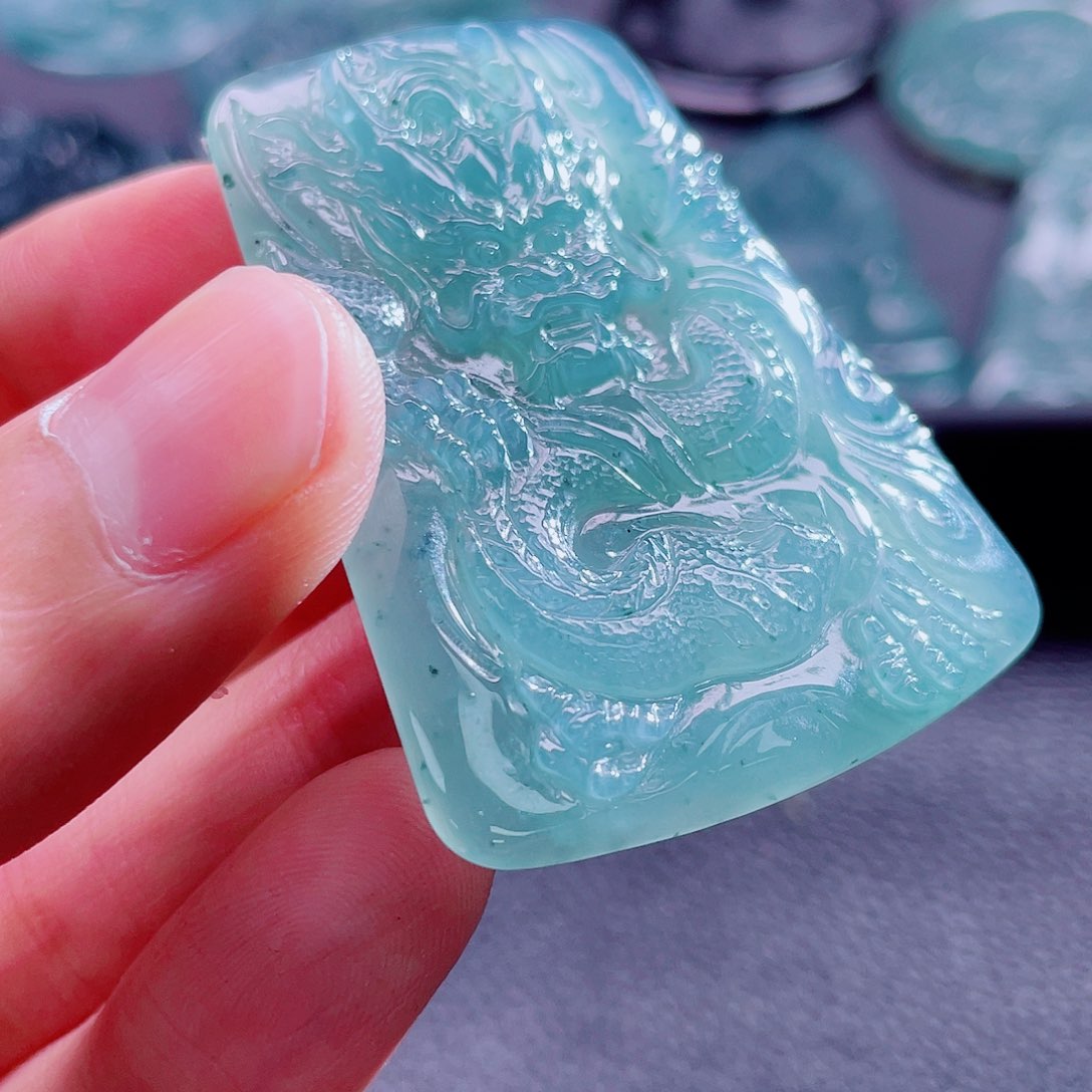 翡翠颈饰未镶嵌8888888888