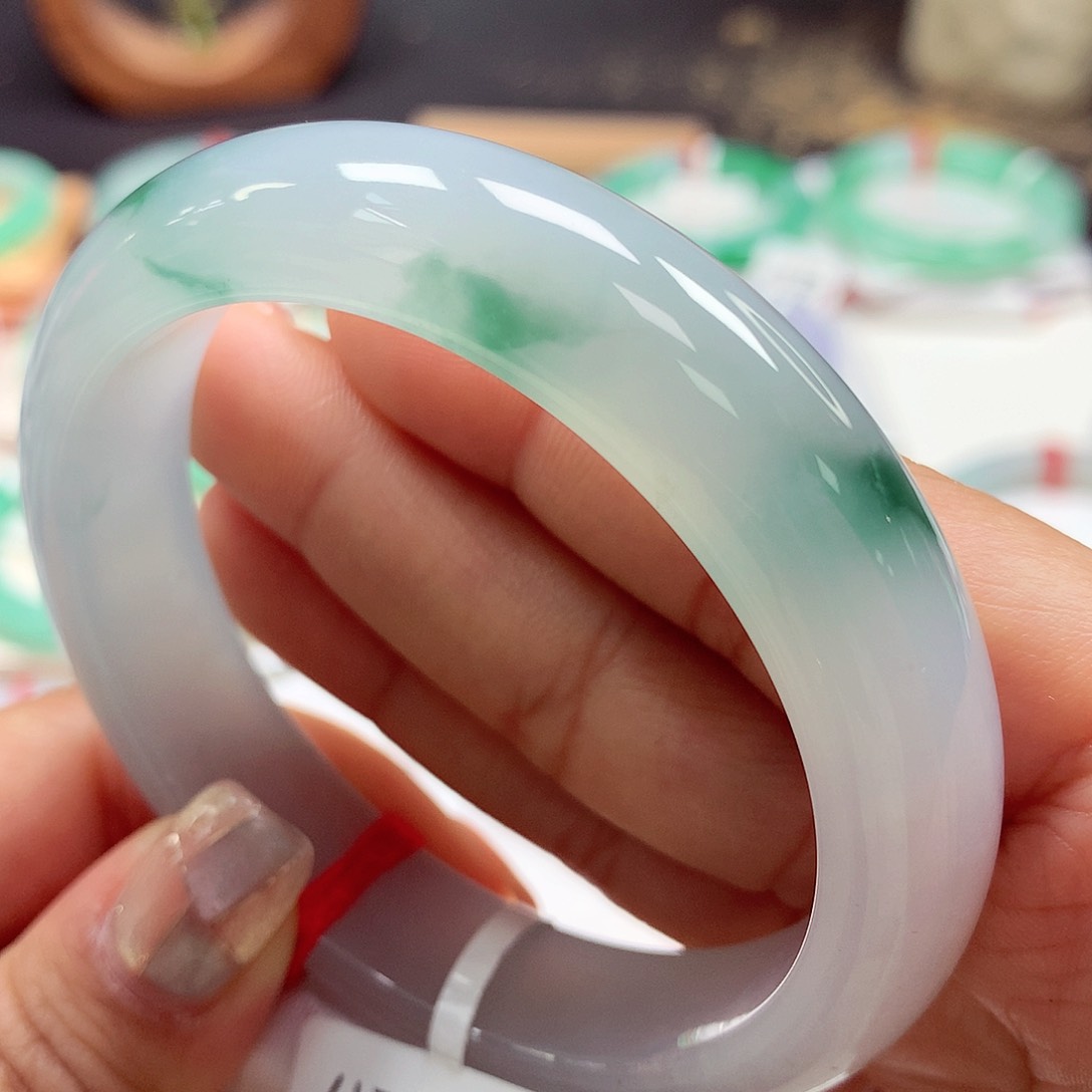 翡翠手镯未镶嵌57正40号88