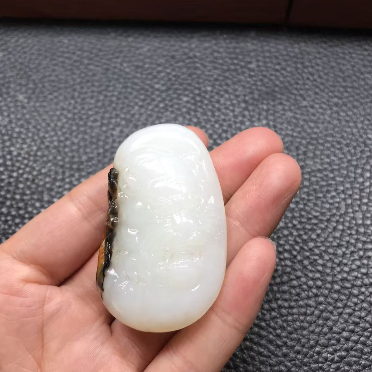 和田玉虎，实物漂亮