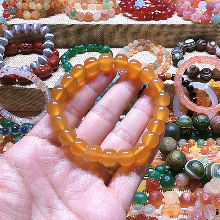 @***n玛瑙/玉髓未镶嵌手链