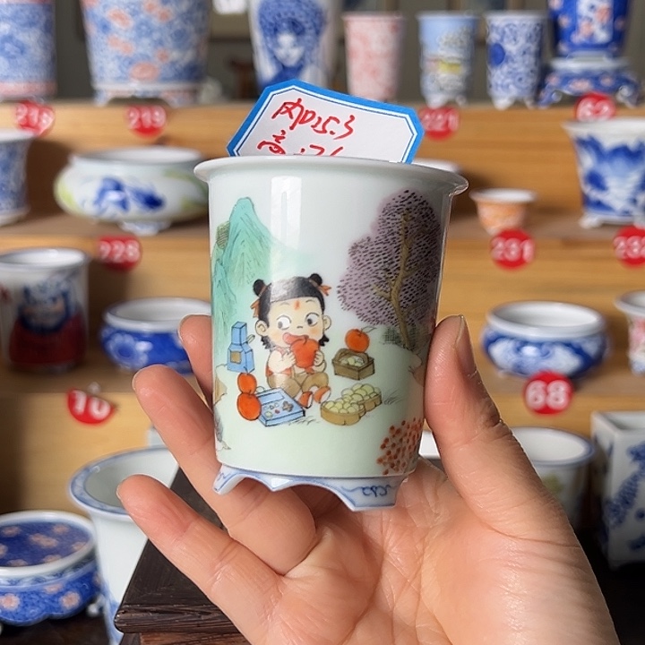 墨奈手绘陶瓷花盆内口5.3高7.6