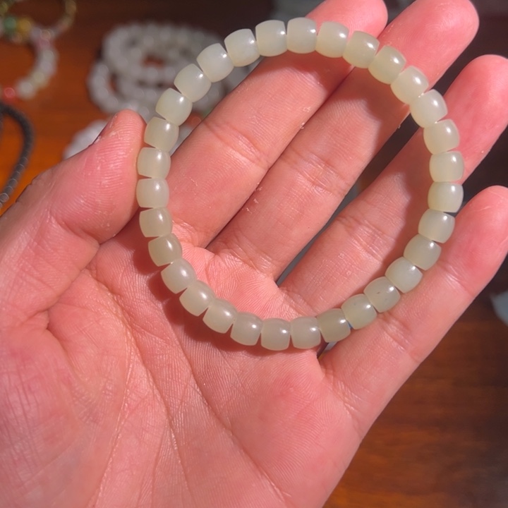 和田玉未镶嵌手链