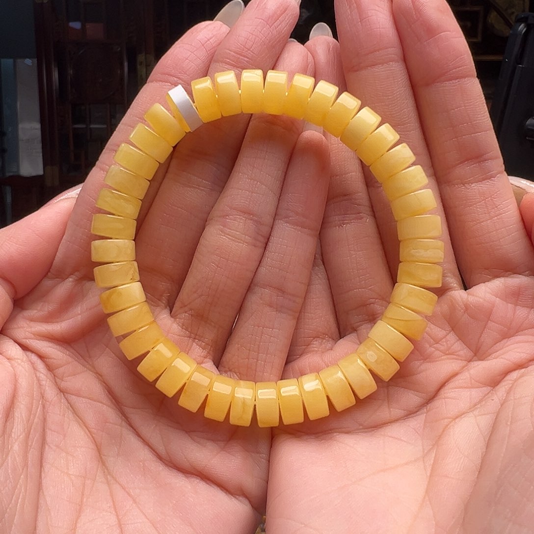 琥珀裸石未镶嵌XD001。9mm